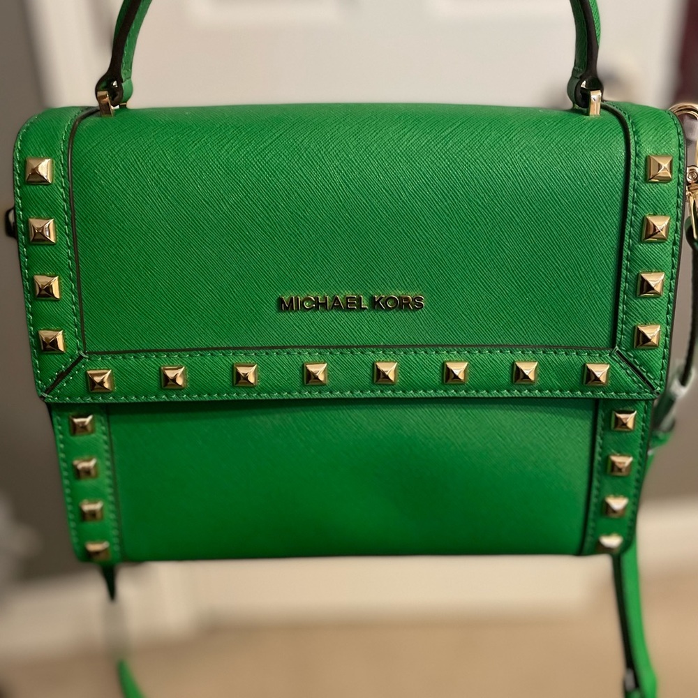 NWT Michael Kors Dillion messenger bag